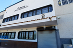 Nave en venta en Plaza Industrial Carretera Borox Calle D, Esquivias, Toledo, 45221 con ventana, persona, vehículo, edificio, cielo, modo de transporte, arquitectura naval, línea, fachada y azul eléctrico alrededor