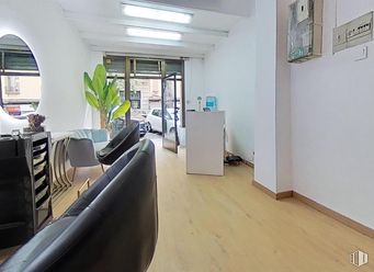 Local en alquiler en Calle Donoso Cortés, Chamberí, Madrid, 28015 con sofá, lámpara, propiedad, planta, edificio, planta de interior, interiorismo, madera, suelo y ventana alrededor