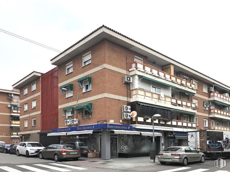 Local en venta en Calle Alfaro, Pinto, Madrid, 28320 con coche, rueda, cielo, edificio, neumático, propiedad, vehículo, ventana, luz de estacionamiento y arquitectura alrededor