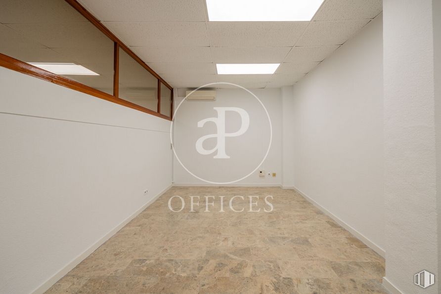 Oficina en alquiler en Calle Orense, Tetuán, Madrid, 28020 con madera, edificio, suelos, suelo, madera dura, tinte para madera, beige, accesorio, techo y contrachapado alrededor