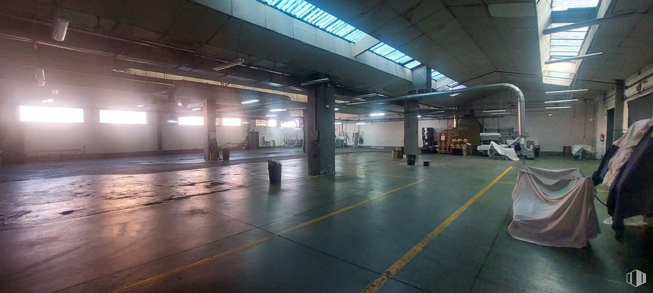 Nave en alquiler en Zona industrial, Torrejón de Ardoz, Madrid, 28850 con edificio, accesorio, suelo, suelos, gas, aparcamiento, ciudad, material compuesto, techo y hall alrededor