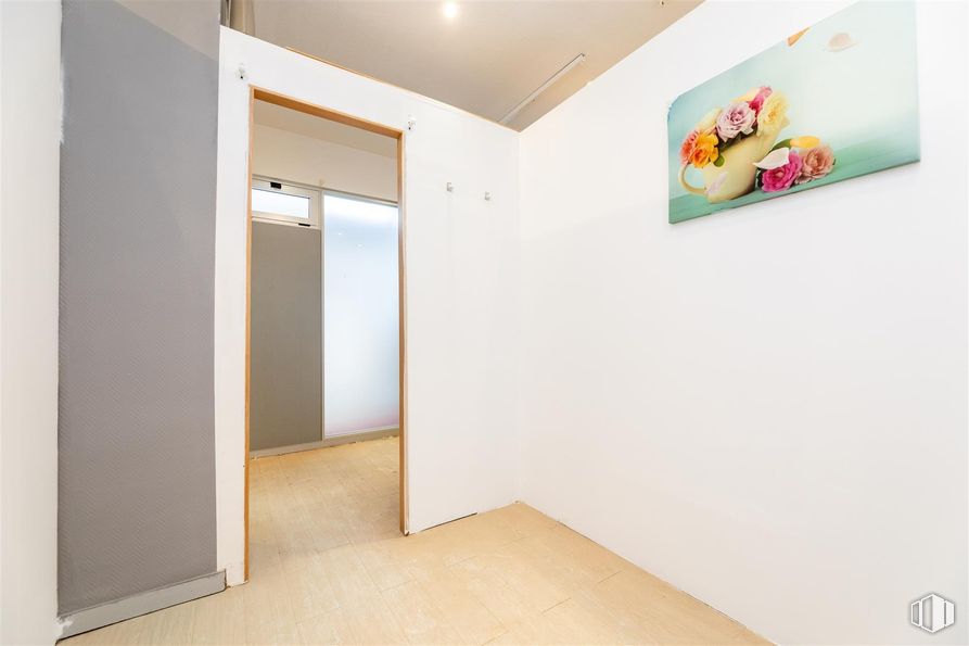 Local en venta en Zona El Burgo, Las Rozas de Madrid, Madrid, 28230 con propiedad, edificio, pintura, alumbrado, interiorismo, madera, suelos, suelo, arte y hall alrededor