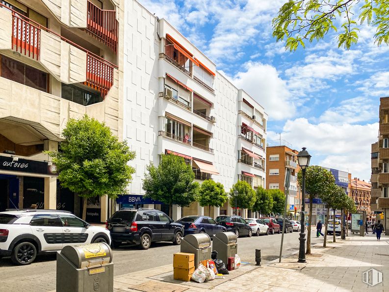 Local en venta en Plaza España, 11, Leganés, Madrid, 28911 con coche, edificio, rueda, zona urbana, ciudad, fachada, barrio, apartamento, ciudad y espacio público alrededor