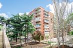 Retail for sale at Avenida América, Salamanca, Madrid, 28002 with building, daytime, apartment, residential area, city, neighbourhood, condominium, urban design, high-rise building and mixed-use around