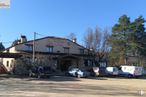 Retail for sale at Zona Collado Hermoso, Collado Hermoso, Segovia, 40170 with van, car, sky, building, tire, vehicle, wheel, tree, motor vehicle and house around