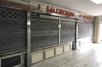 Local en venta en Calle Comunidad de Madrid, 1, Fuenlabrada, Madrid, 28944 con ebanistería, persiana de la ventana, edificio, accesorio, línea, puerta, suelo, fachada, material compuesto y tintes y matices alrededor