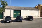 Industrial for sale at Zona Gurugu, Villalbilla, Madrid, 28810 with car, door, house, automotive parking light, land vehicle, property, tire, vehicle, sky and vehicle registration plate around