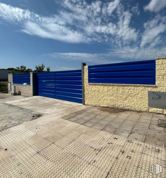 Land for sale at Polígono Albolleque, Chiloeches, Guadalajara, 19160 with cloud, sky, ecoregion, road surface, wood, asphalt, shade, land lot, grass and floor around