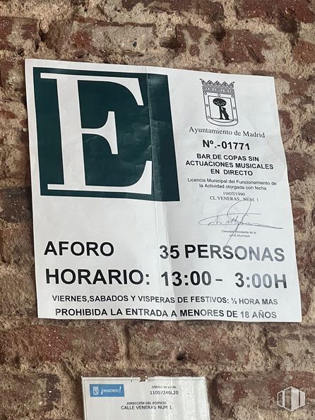 Local en alquiler en Calle Veneras, Centro, Madrid, 28013 con póster, fuente, hierba, señalización, suelo, paisaje, firmar, publicidad, número y rectángulo alrededor