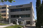 Office for sale & for rent at Avenida Artesanos, 48, Tres Cantos, Madrid, 28760 with building, window, plant, daytime, property, sky, fence, architecture, real estate and facade around