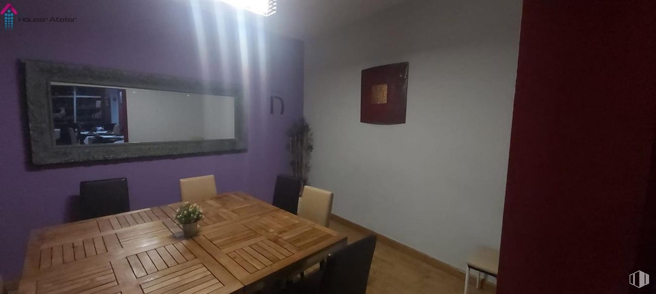 Local en alquiler en Zona Centro, Arganda del Rey, Madrid, 28500 con espejo, mesa, mesa, mueble, edificio, madera, interiorismo, alumbrado, marco y planta alrededor