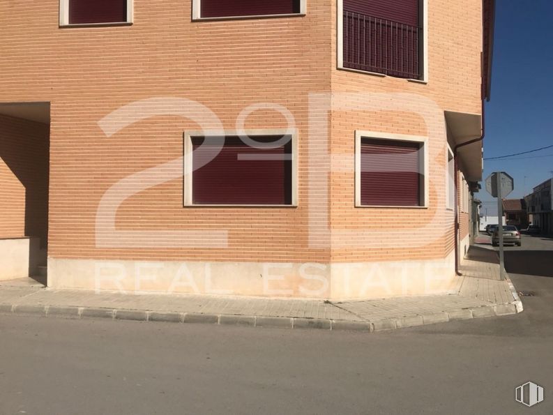 Local en venta en Calle Valencia, 15, Villacañas, Toledo, 45860 con ventana, edificio, madera, naranja, asfalto, ladrillo, superficie de carretera, albañilería, bienes raíces y fachada alrededor