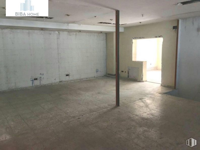 Industrial for sale at Zona empresarial, San Fernando de Henares, Madrid, 28830 with flooring, floor, hall, fixture, ceiling, concrete, composite material, shade, glass and wood around