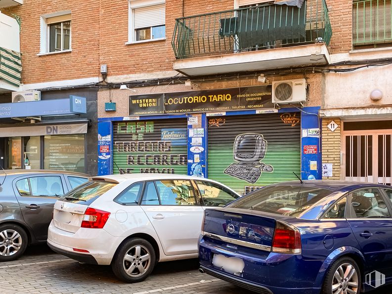 Local en venta en Calle Espada, 9, Alcorcón, Madrid, 28921 con rueda, coche, ventana, neumático, luz de estacionamiento automotriz, vehículo terrestre, vehículo, fotografía, luz trasera y de freno automotriz y placa de matrícula del vehículo alrededor