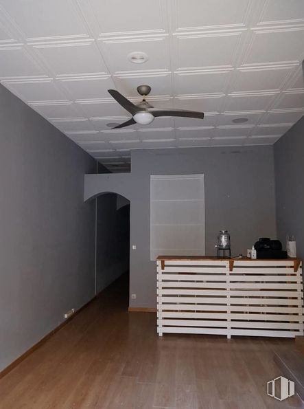 Local en alquiler en Calle Guzmán El Bueno, 47, Chamberí, Madrid, 28015 con ventilador de techo, ebanistería, cajonera, propiedad, edificio, madera, interiorismo, arquitectura, suelo y suelos alrededor