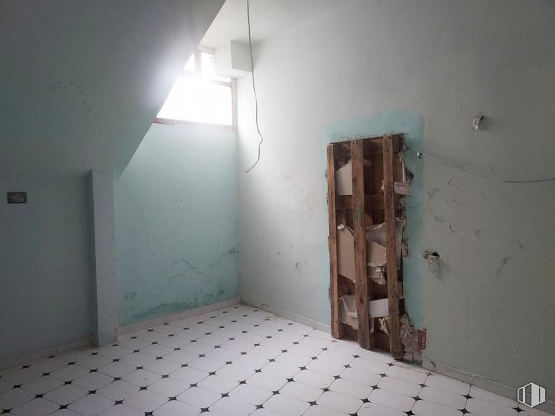 Local en venta en Calle Isla de Rodas, Fuencarral - El Pardo, Madrid, 28034 con alumbrado, accesorio, madera, pavimentos, piso, material compuesto, edificio, techo, madera y escayola alrededor