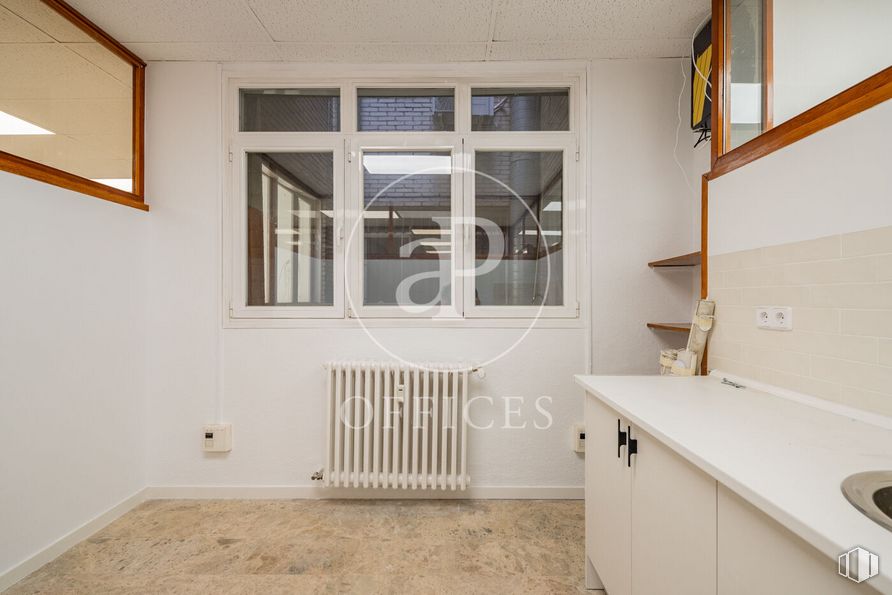 Oficina en alquiler en Calle Orense, Tetuán, Madrid, 28020 con ebanistería, mueble, ventana, edificio, madera, accesorio, interiorismo, rectángulo, suelos y suelo alrededor