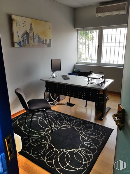 Nave en venta en Calle Miguel Servet, Fuenlabrada, Madrid, 28946 con silla, mesa, mueble, ventana, edificio, interiorismo, madera, suelos, suelo y sala de estar alrededor