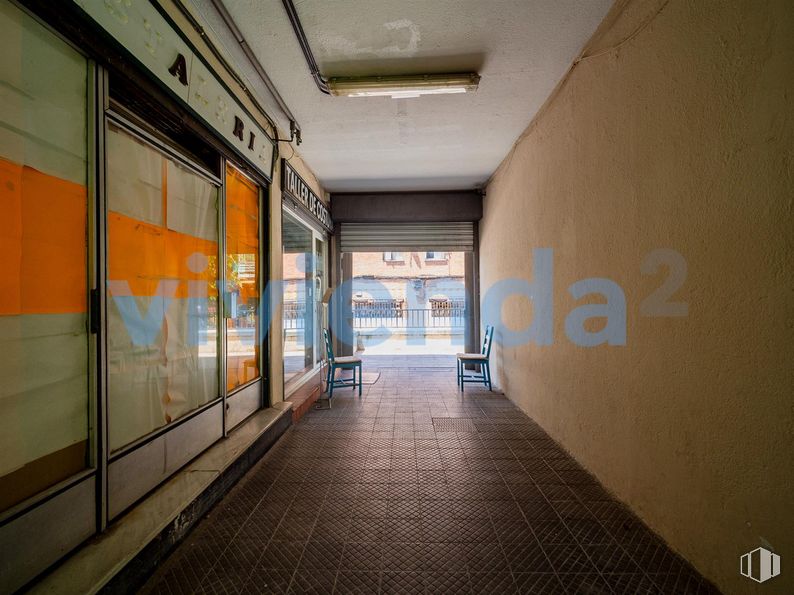 Retail for sale & for rent at Calle Balandro, Barajas, Madrid, 28042 with light fixture, chair, lighting, fixture, interior design, flooring, floor, ceiling, symmetry and space around