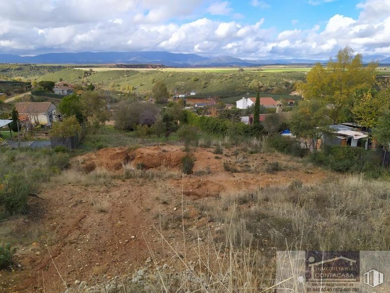 Land for sale at Urbanizacion Montehueco, Matarrubia, Guadalajara, 19227 with cloud, plant, sky, plant community, natural landscape, land lot, vegetation, tree, grass and grassland around