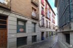 Office for sale at Calle Nueva, Toledo, 45001 with window, daytime, property, building, road surface, fixture, neighbourhood, urban design, facade and city around