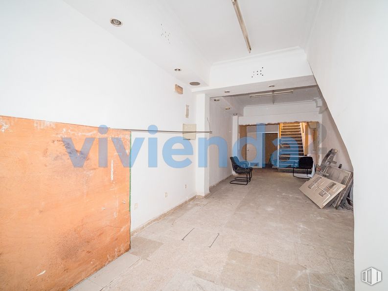 Local en venta en Calle José Hierro, Ciudad Lineal, Madrid, 28027 con accesorio, edificio, piso, pared, suelo, gas, material compuesto, madera, pasillo y techo alrededor