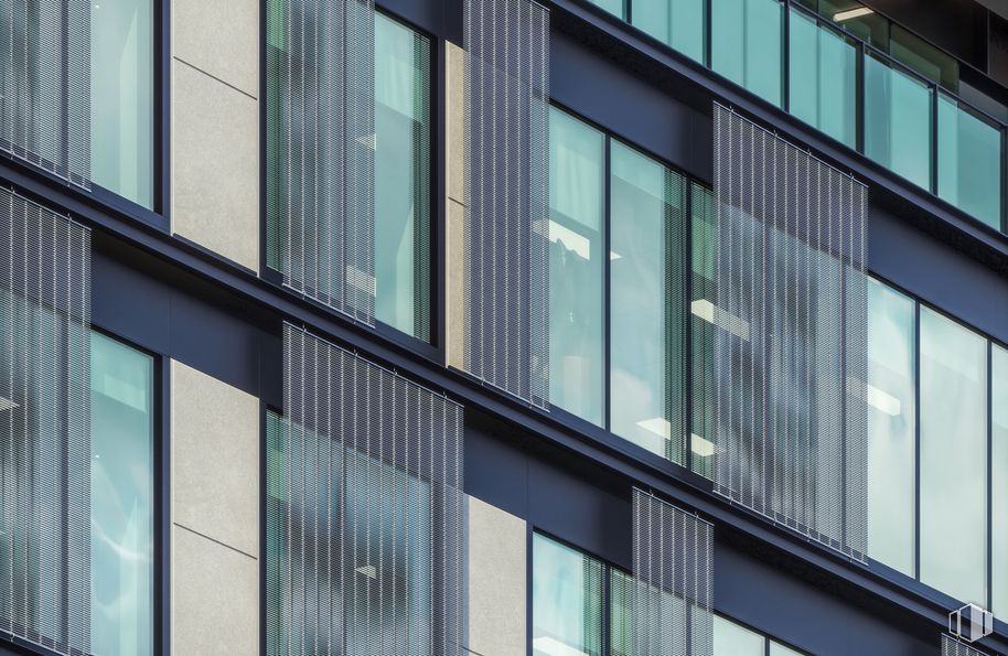 Oficina en alquiler en Edificio Dublín, Calle Vía Dublín, 7, Barajas, Madrid, 28042 con ventana, edificio, rectángulo, bloque de torre, gris, línea, propiedad material, condominio, ciudad y fachada alrededor