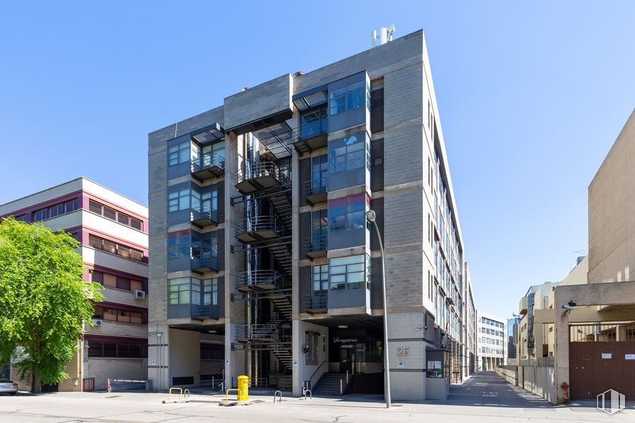 Oficina en alquiler en Calle Julián Camarillo, San Blas - Canillejas, Madrid, 28037 con edificio, cielo, propiedad, diseño urbano, bloque de torre, árbol, condominio, barrio, área residencial y fachada alrededor