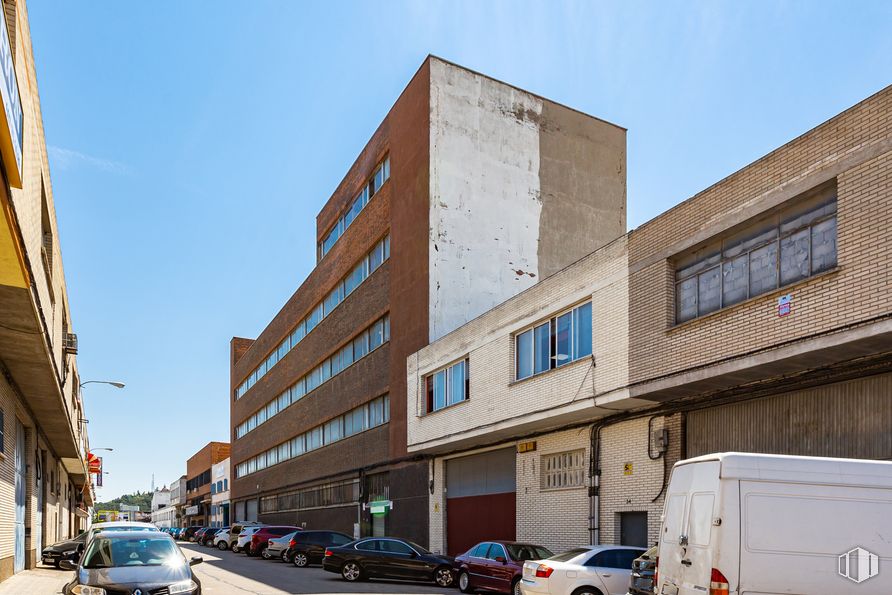 Nave en venta en Calle Impresores, 36, Getafe, Madrid, 28906 con coche, ventana, camioneta, edificio, cielo, vehículo terrestre, neumático, rueda, vehículo y diseño urbano alrededor