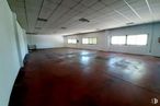 Office for rent at  Polígono Industrial El Palomo. , Fuenlabrada, Madrid, 28946 with window, property, building, hall, wood, interior design, flooring, fixture, floor and wall around