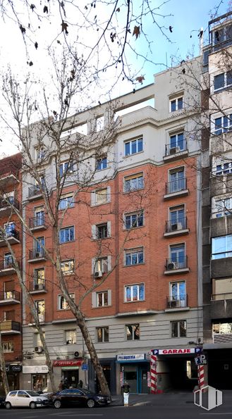 Oficina en alquiler en Calle Ríos Rosas, 36, Chamberí, Madrid, 28003 con ventana, edificio, tiempo de día, propiedad, accesorio, bloque de pisos, enladrillado, condominio, diseño urbano y ladrillo alrededor