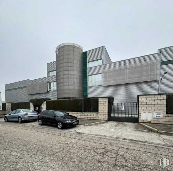 Nave en venta en Calle Gunter, 1, Getafe, Madrid, 28906 con coche, edificio, luz de estacionamiento, cielo, rueda, neumático, vehículo, asfalto, superficie de la carretera y diseño urbano alrededor