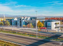 Office for sale at Edificio Fiteni VIII Nº1, Calle Valle de Alcudia, 3, Las Rozas de Madrid, Madrid, 28230 with cloud, sky, building, street light, road surface, asphalt, track, urban design, railway and electricity around