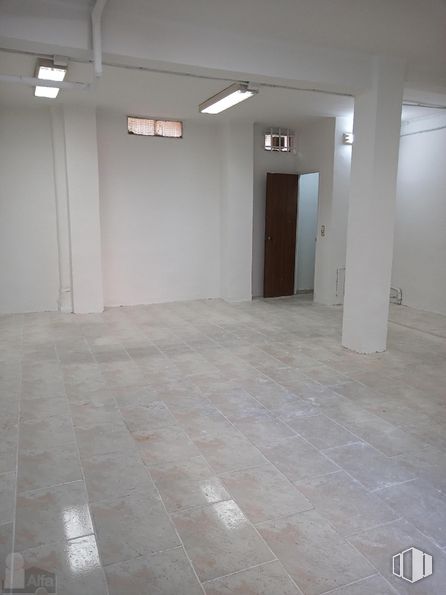 Local en venta en Zona Hortaleza, Hortaleza, Madrid, 28043 con puerta, accesorio, suelo de baldosas, suelo, suelos, propiedad material, material compuesto, techo, hormigón y hall alrededor