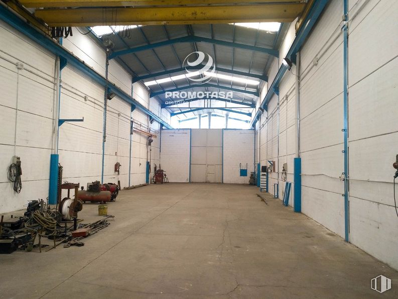 Industrial for rent at Zona Velilla de San Antonio, Velilla de San Antonio, Madrid, 28891 with metal, ceiling, building material, hall, factory, daylighting, steel and automobile repair shop around