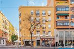 Retail for rent at Calle Bravo Murillo, Tetuán, Madrid, 28020 with building, daytime, sky, window, urban design, tree, neighbourhood, condominium, tower block and fixture around