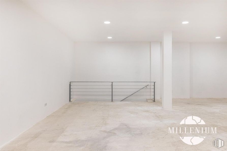 Local en venta en Zona Centro, San Fernando de Henares, Madrid, 28830 con madera, suelos, suelo, rectángulo, madera dura, techo, escayola, edificio, tinte para madera y vidrio alrededor