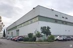 Office for sale & for rent at Neisa Sur, Polígono Marconi, Villaverde, Madrid, 28041 with car, building, tire, automotive parking light, land vehicle, plant, wheel, vehicle, property and sky around