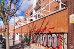 Retail for sale at Zona centro, Cuenca, 16004 with wall, facade, neighbourhood, urban design, brick, sidewalk, concrete, graffiti, mural and paint around