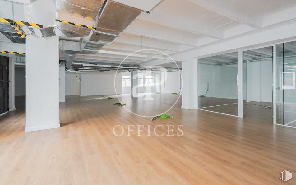 Oficina en alquiler en Calle Marqués de Monteagudo, Salamanca, Madrid, 28028 con lámpara, madera, hall, interiorismo, suelos, suelo, suelo laminado, edificio, madera dura y sombra alrededor