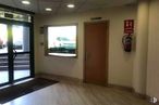 Office for sale & for rent at Zona empresarial, Coslada, Madrid, 28820 with door, window, building, wood, flooring, floor, houseplant, hardwood, hall and ceiling around