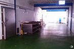 Industrial for sale & for rent at Zona Mohorte, Cuenca, 16193 with furniture, property, floor, flooring, gas, ceiling, concrete, hall, room and building around