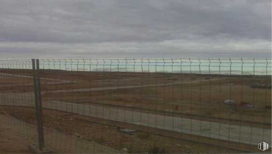 Land for sale at Sector V, Quer, Guadalajara, 19209 with bridge, cloud, sky, fence, atmospheric phenomenon, water, road, landscape, horizon and wire fencing around