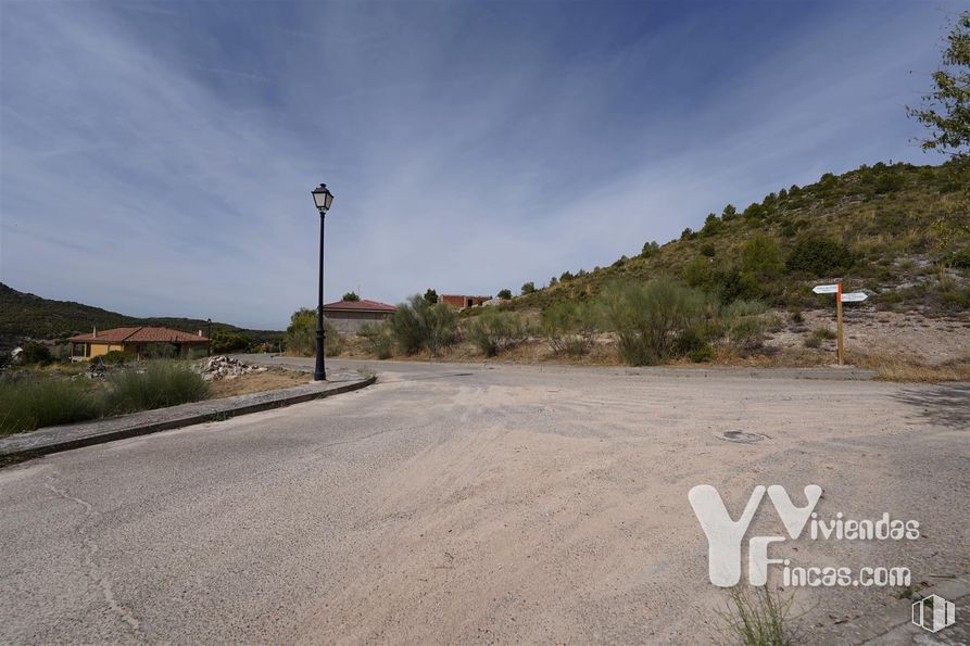 Land for sale at Camino Buendía, 1, Albalate de Zorita, Guadalajara, 19117 with cloud, sky, plant, road surface, asphalt, land lot, natural landscape, slope, landscape and road around