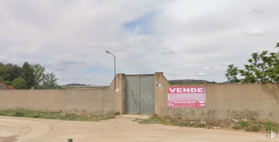 Land for sale at Zona Desviación, Corral de Almaguer, Toledo, 45880 with land lot, human settlement, soil, village, overhead power line and dirt road around