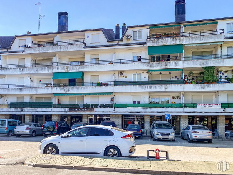 Local en alquiler en Avenida Nicasio Hernández Redondo, 4, Pelayos de la Presa, Madrid, 28696 con coche, edificio, luz de estacionamiento automotriz, rueda, neumático, cielo, vehículo terrestre, vehículo, ventana y vehículo de motor alrededor