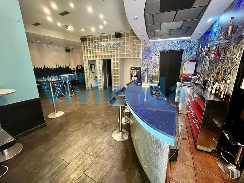 Retail for sale & for rent at Calle Suecia, 35, San Blas - Canillejas, Madrid, 28022 with property, building, interior design, architecture, automotive design, floor, flooring, leisure, event and function hall around