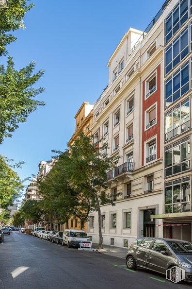 Oficina en alquiler en Calle Zurbano,80, Chamberí, Madrid, 28010 con coche, edificio, cielo, rueda, vehículo, neumático, ventana, infraestructura, árbol y diseño urbano alrededor