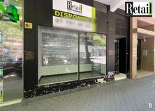 Retail for sale & for rent at Calle Clara del Rey, Chamartín, Madrid, 28002 with advertising, glass, metal, logo, transparency, sign and aluminium around