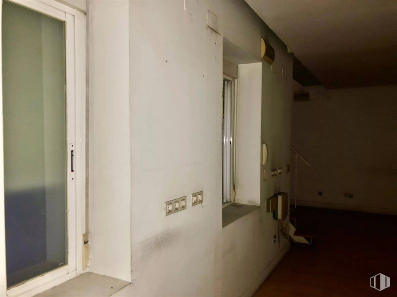 Local en venta en Calle Fuente del Berro,  35, Salamanca, Madrid, 28009 con puerta, accesorio, edificio, ventana, madera, suelo, suelos, pintura, hall y madera dura alrededor